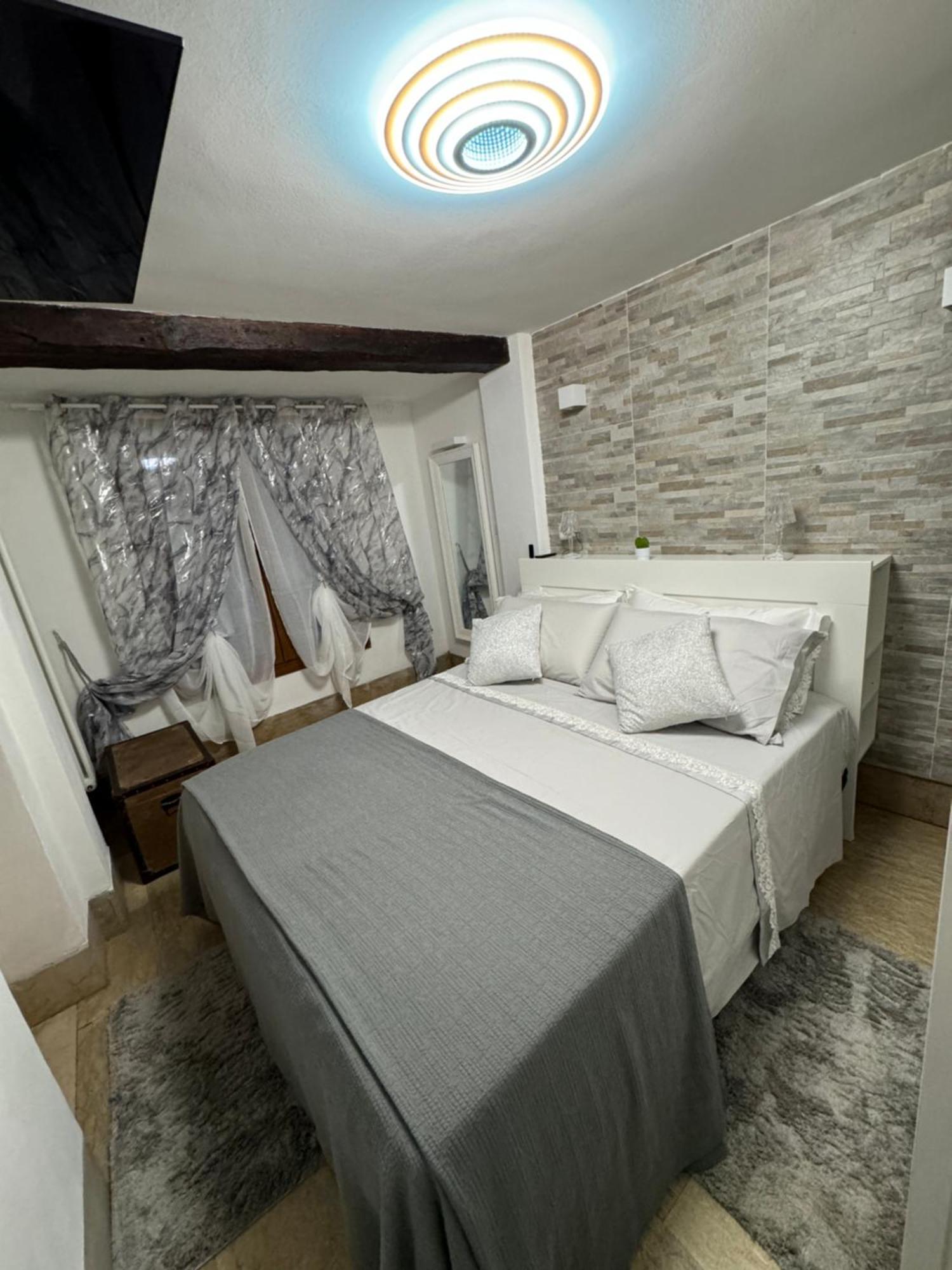Eden Luxury - Santa Croce Apartment Venedig